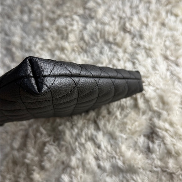Steve Madden Black Quilted Clutch/Wristlet - Picture 8 of 11